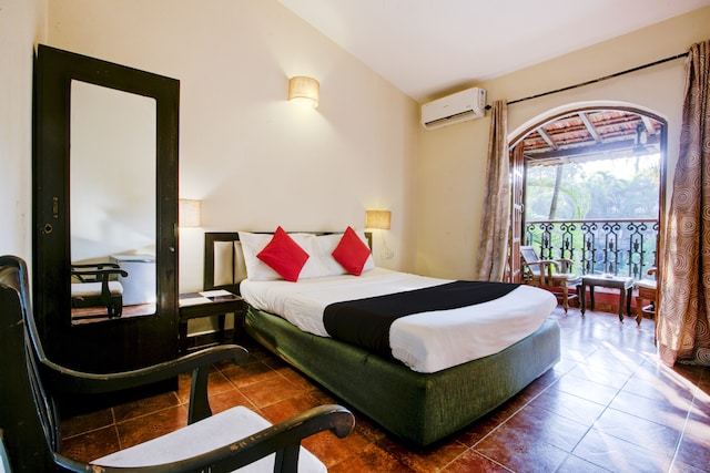 Capital O 322 Sea Breeze Candolim - Capital O 322 Sea Breeze Candolim, Opp Village Panchayat Murrod, Candolim, Goa, Candolim, Goa 403515, India