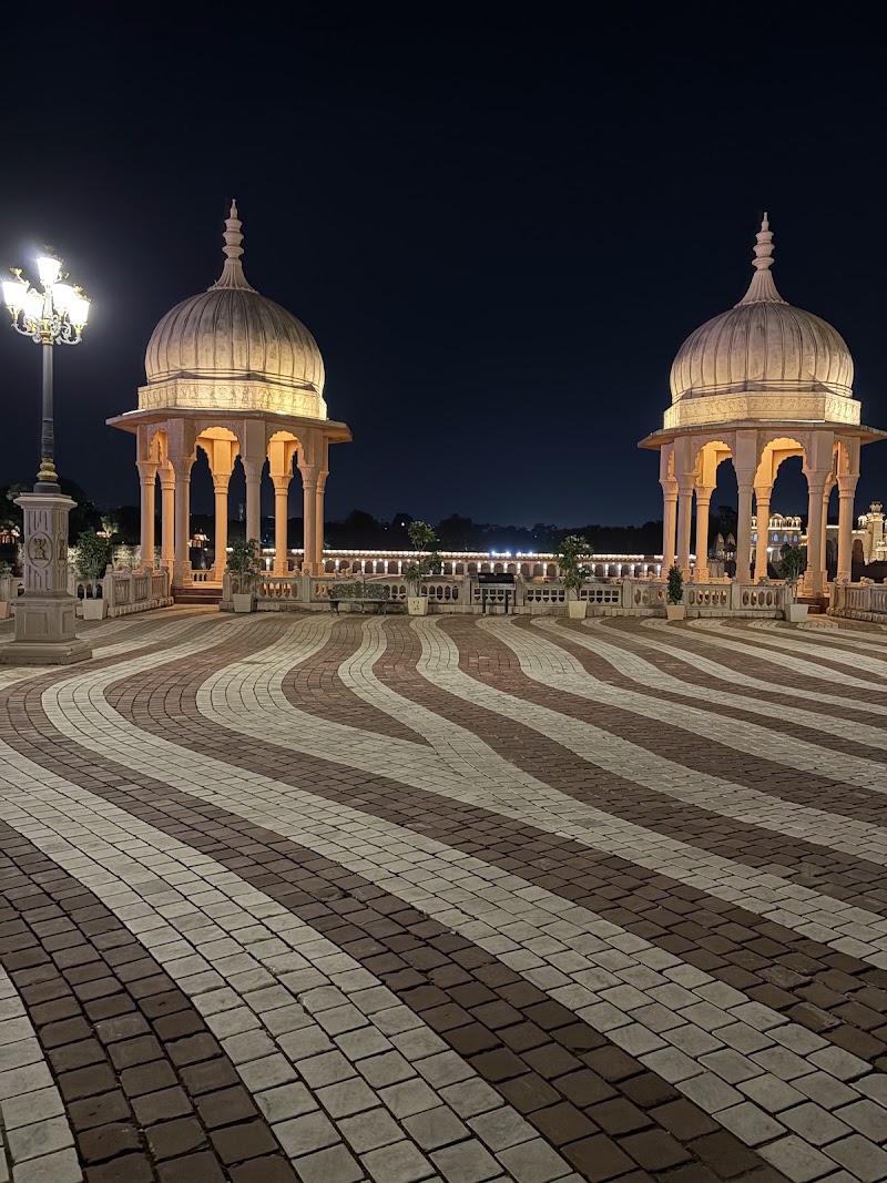 Shaurya Ghat Chambal River Front West Gate - Shaurya Ghat Chambal River Front West Gate 5RQM+5PQ, Kota Thermal Power Station Colony, Electricity Board Area, Kota, Rajasthan 324008, India