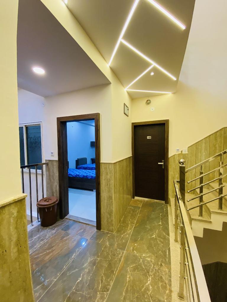THE NEST GIRLS HOSTEL - THE NEST GIRLS HOSTEL 160/2, Ahilya Puri, bhawarkua, Bhanwar Kuwa, Indore, Madhya Pradesh 452001, India
