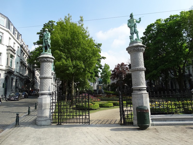 Kleine Zavelsquare - Kleine Zavelsquare Pl. du Petit Sablon 12, 1000 Bruxelles, Belgium
