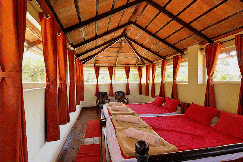 Sakleshpur Stays - Sakleshpur Stays Hanbal Trading Co, Near Tollgate,, WQRF+28M, Mallikarjuna Nagar, B M Road, Sakleshpura, Karnataka 573134, India