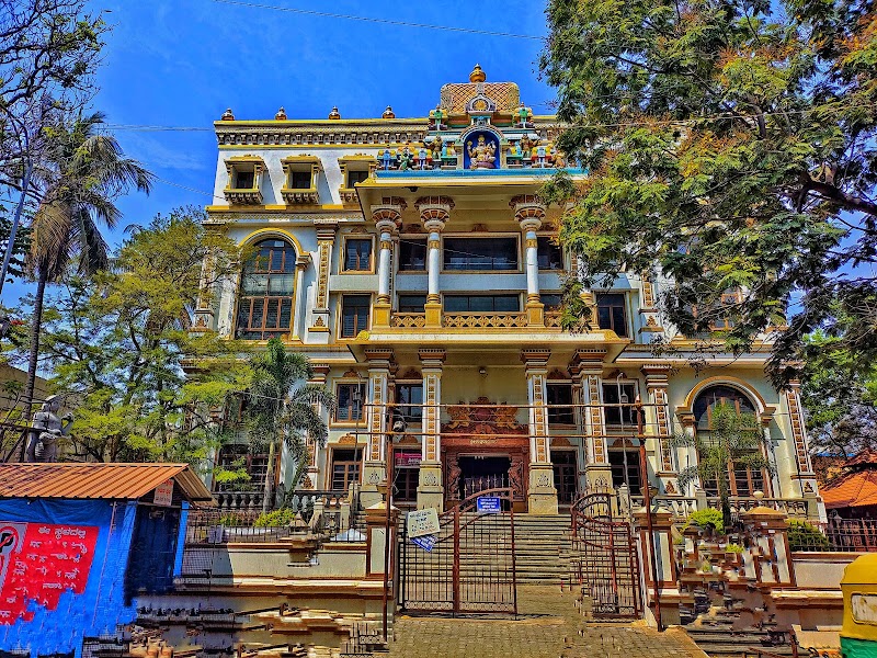 Shri Uttaradi Math, Bengaluru - Shri Uttaradi Math, Bengaluru, WHXC+FQQ, Pampa Mahakavi Rd, Shankarapura, Bengaluru, Karnataka 560004, India