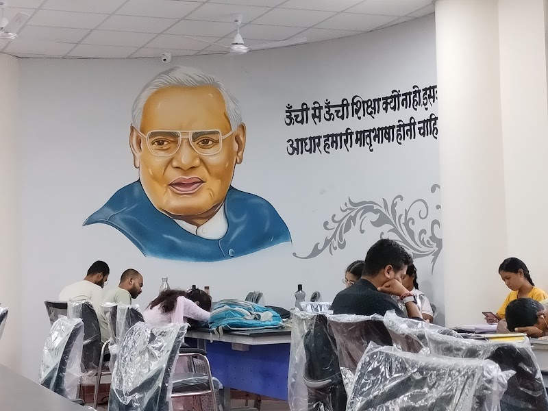 Takshshila Smart reading zone and library - Takshshila Smart reading zone and library 6JQR+W4P, Baijnathpara, Shastri Market, Raipur, Chhattisgarh 492001, India