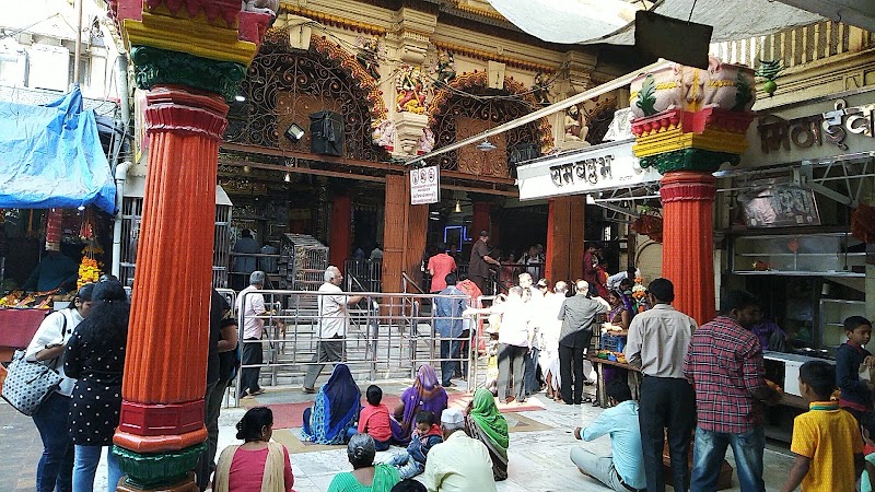 अंबा माई मंदिर - अंबा माई मंदिर 61/63, Mumba Devi Marg, Mumbadevi Area, Bhuleshwar, Mumbai, Maharashtra 400002, India