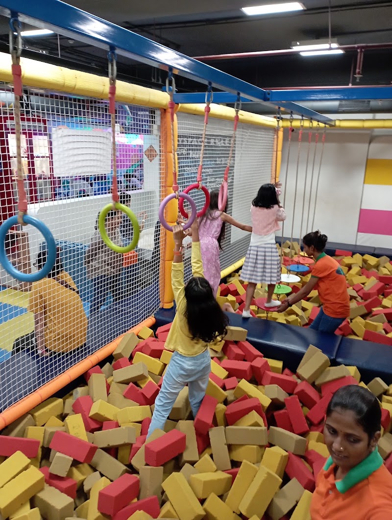 Xeno's Play Space Ghatkopar - Xeno's Play Space Ghatkopar 5th Floor, Neelyog Square, opposite Ghatkopar Railway Station, Shival Nagar, Saibaba Nagar, Pant Nagar, Ghatkopar East, Mumbai, Maharashtra 400077, India