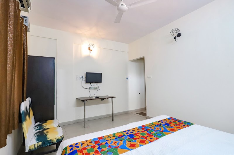 FabHotel SS House - FabHotel SS House, Vidoba Housing Society, Plot No 53, Wardha Rd, Bante Layout, Somalwada, Nagpur, Maharashtra 440025, India