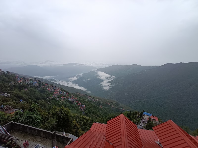 Sunrise Homestay - Sunrise Homestay Tenzing Norgay Rd, near Lattey Lama Gumba, Baraka Jhora, Ganeshgram, Phulbari, Darjeeling, West Bengal 734102, India