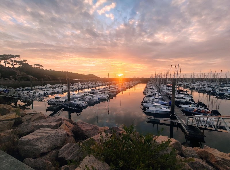 Port de Trébeurden - Port de Trébeurden, Bureau du Port - Isthme du Castel, 22560 Trébeurden, France