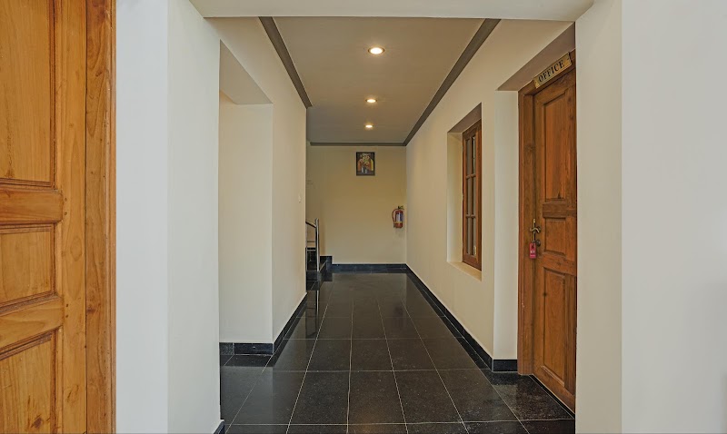 Classiyo Munnar Resort - Classiyo Munnar Resort 25RH+M4M, Chinnakanal Suryanelli Rd, Chinnakanal, Kerala 685613, India