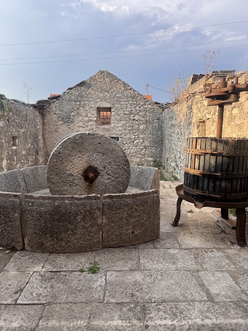 Krsinic winery - Krsinic winery, Lumbarda 313, 20263, Lumbarda, Croatia