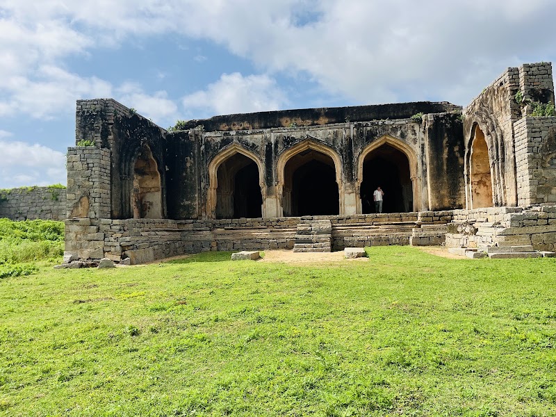 Palace of Vira Harihara - Palace of Vira Harihara, 8F98+CXQ, Kamalapura, Karnataka 583221, India