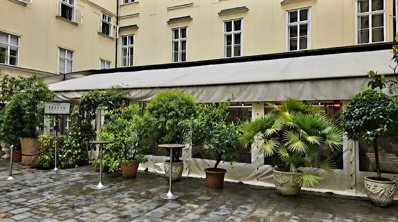 Regina Margherita - Regina Margherita Wallnerstraße 4, 1010 Wien, Austria