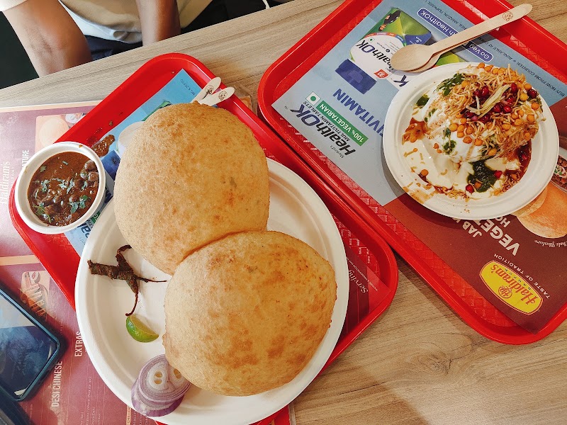 Haldiram's - The Railway Coach Restaurant, Pune - Haldiram's - The Railway Coach Restaurant, Pune Platform No. 6, Side, Circulating Area, PUNE RAILWAY STATION, Tadiwala Rd, near DRM Office, Sangamvadi, Pune, Maharashtra 411001, India
