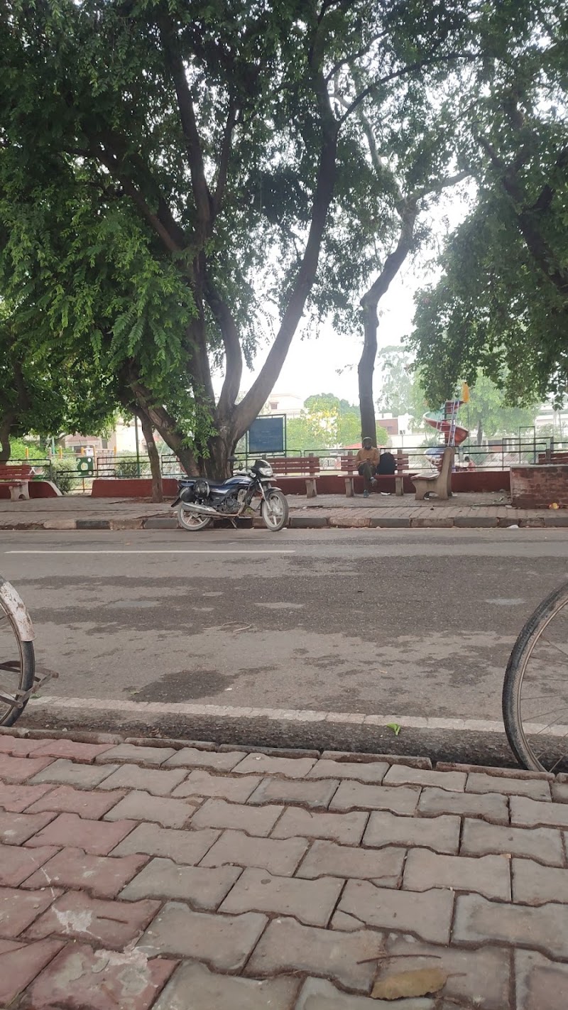 Government Central Craft Institution For Women - Government Central Craft Institution For Women, Sector 11 C, QQ4M+J95, 11C, Sector 11, Chandigarh, 160011, India