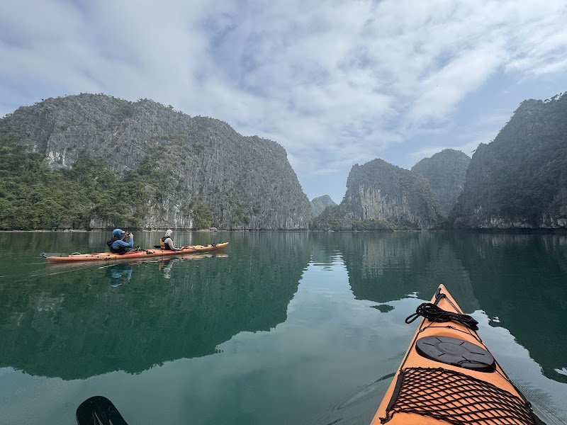 Cat Ba Kayak Adventures - Cat Ba Kayak Adventures, 212 Cái Bèo, Street Cat Ba town, Cát Hải, Hải Phòng 200000, Vietnam