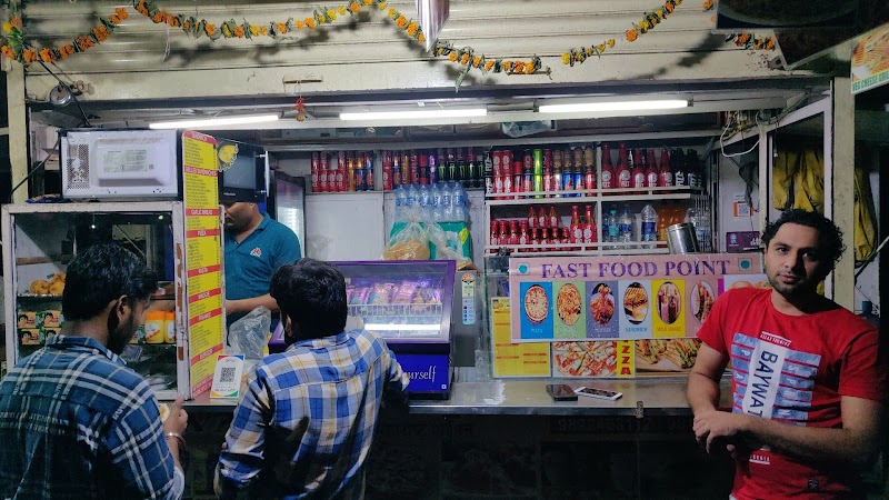 Ashok panipuri wala - Ashok panipuri wala shyam niketan building, p. d hinduja road, Khar, Khar West, Mumbai, Maharashtra 400052, India