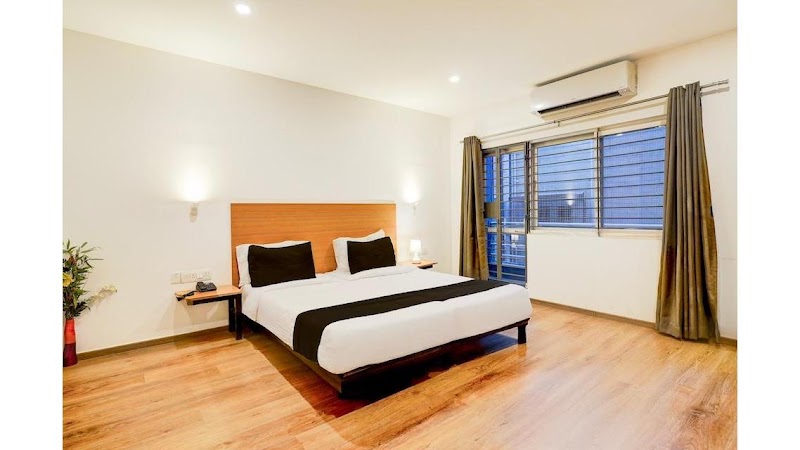 Super Townhouse by OYO Kanakpura Road Formerly Panchavati Comforts - Super Townhouse by OYO Kanakpura Road Formerly Panchavati Comforts, 253/6&7, Vasanthapura Main Road, Kanakapura Main Rd, near Yelachenahalli Metro Station, Prasanti Nagar, ISRO Layout, Bengaluru, Karnataka 560111, India