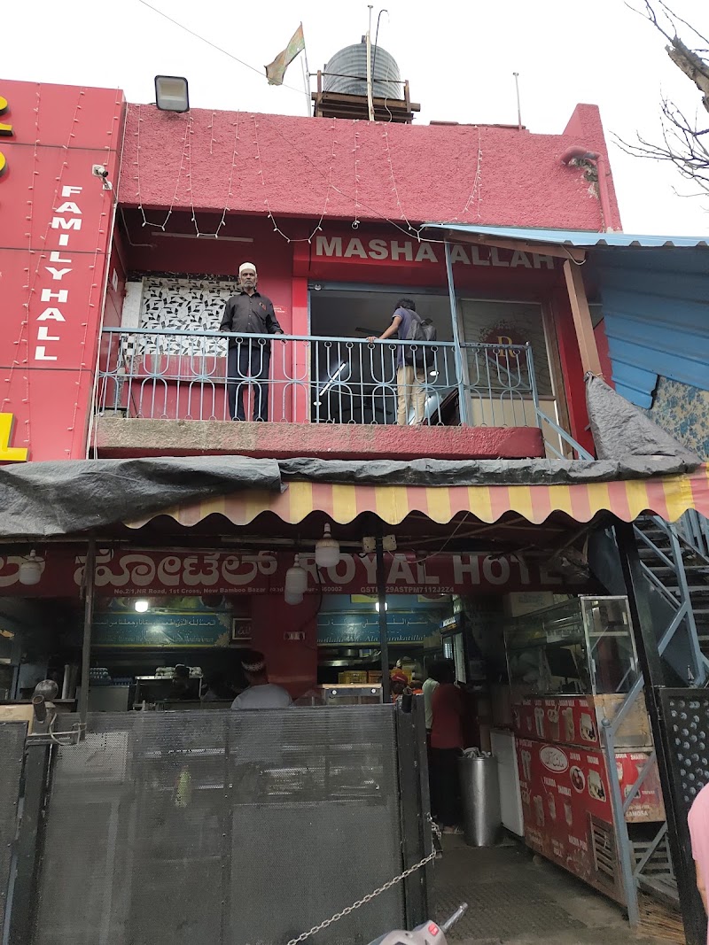 ROYAL B.C - ROYAL B.C Masjid, CITY MARKET, No 3, Osman Khan Rd, near Mothi Nagar, KR Market, Kalasipalyam New Extension, Kalasipalya, Bengaluru, Karnataka 560002, India