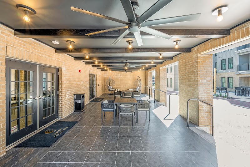 Capital Collective Luxury Apartments - Capital Collective Luxury Apartments, 401 E Oglethorpe Ave, Savannah, GA 31401, USA