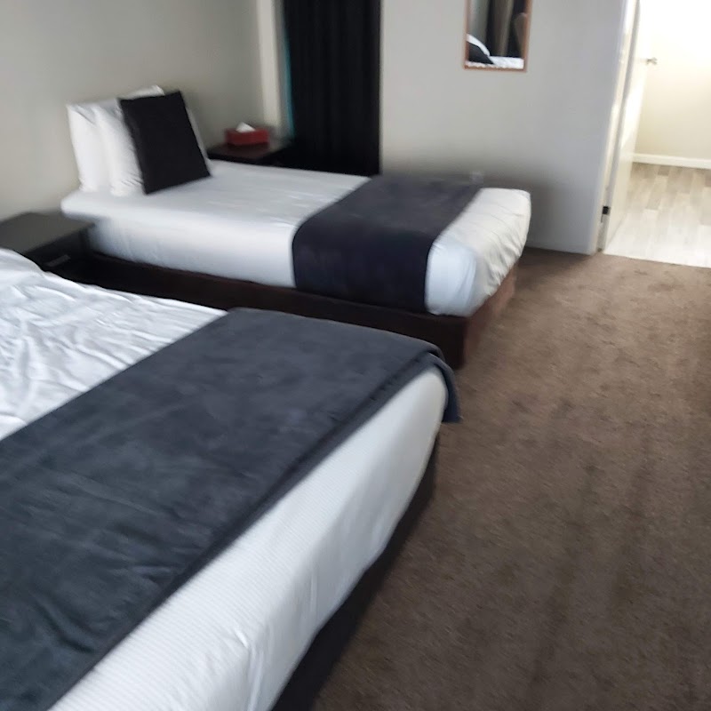 Sport of Kings Motel - Sport of Kings Motel 6 Peace Street, Fenton Park, Rotorua 3010, New Zealand