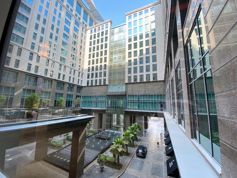 The Ritz-Carlton, Dubai International Financial Centre - The Ritz-Carlton, Dubai International Financial Centre DIFC, off - شارع الشيخ زايد - زعبيل الثانية - DIFC - دبي - United Arab Emirates