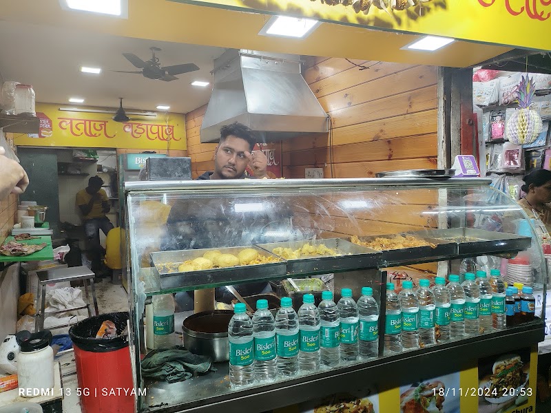 Lataz Vadapav Chakala - Lataz Vadapav Chakala, Shop No. 8, Link Road, AG Rd, near Solitaire Corporate Park, opposite JMD Skoda Showroom, Chakala, Andheri East, Mumbai, Maharashtra 400099, India