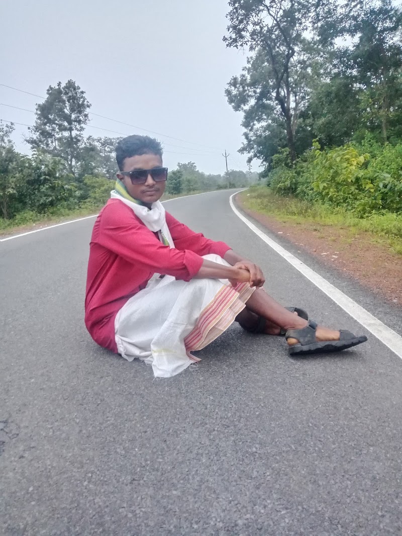 Lingodarha Waterfall - Lingodarha Waterfall, 3GF9+GQ, Bavnimari, Chhattisgarh 494331, India