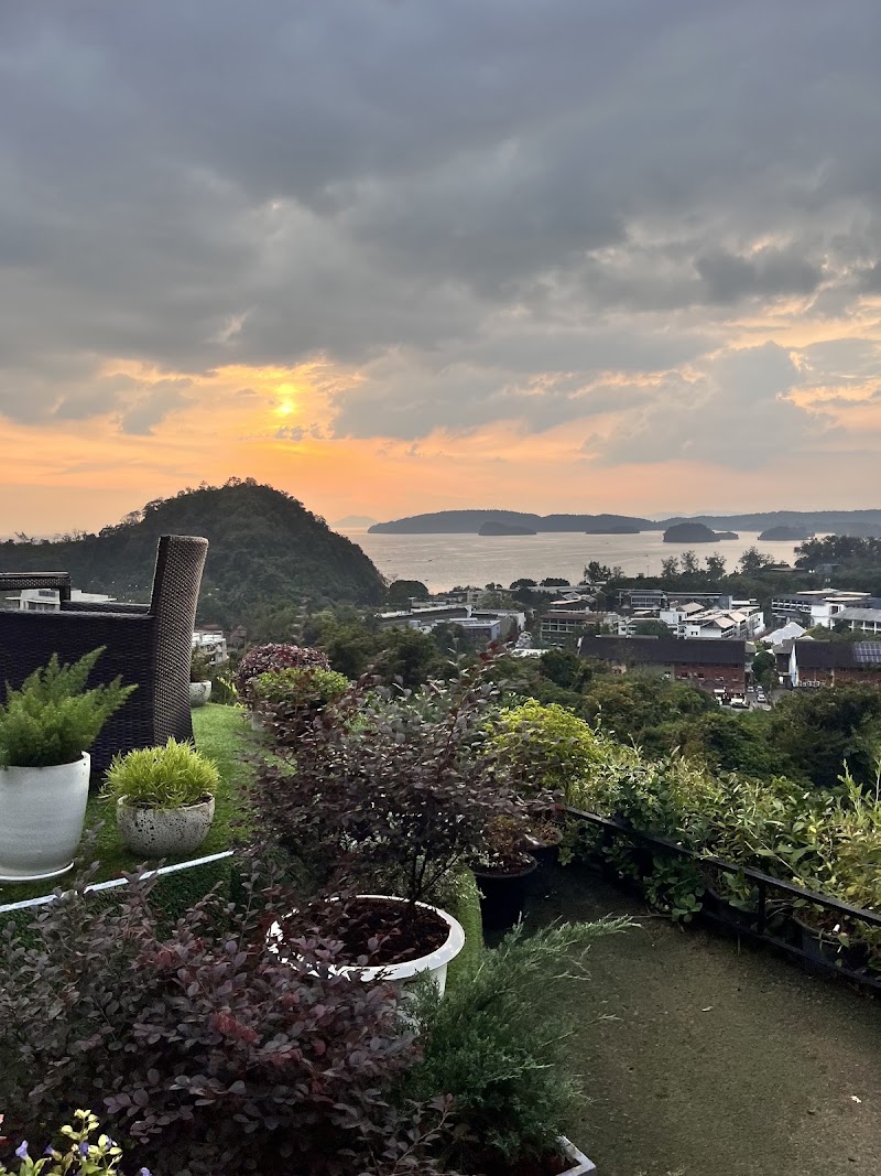 The Hilltop Ao Nang - The Hilltop Ao Nang, 99 หมู่ที่ 3 Tambon Ao Nang, Amphoe Mueang Krabi, Chang Wat Krabi 81000, Thailand