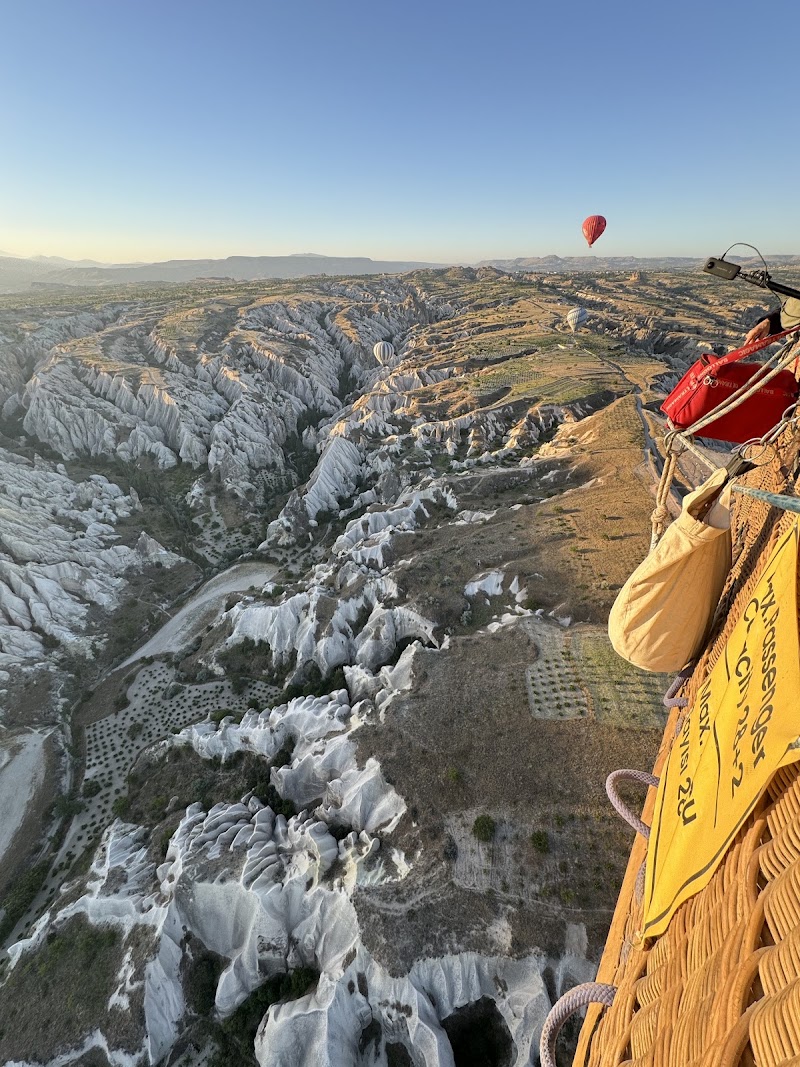 Brothers Balloon - Brothers Balloon, Aydınlı - Orta, Adnan Menderes Cd. No:24, 50180 Göreme/Nevşehir Merkez/Nevşehir, Türkiye