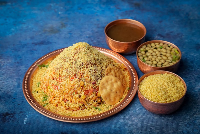 R Bhagat Tarrachand (Delivery Kitchen) - R Bhagat Tarrachand (Delivery Kitchen) Unit No. 1, Hiren Light Estate, Mogul Ln, next to Bimbo Bristol Bakery, Mahim (W), New Dinkar Co Operative Housing Society, Mahim, Mumbai, Maharashtra 400016, India