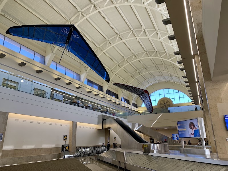 John Wayne Airport - John Wayne Airport 18601 Airport Way, Santa Ana, CA 92707, USA