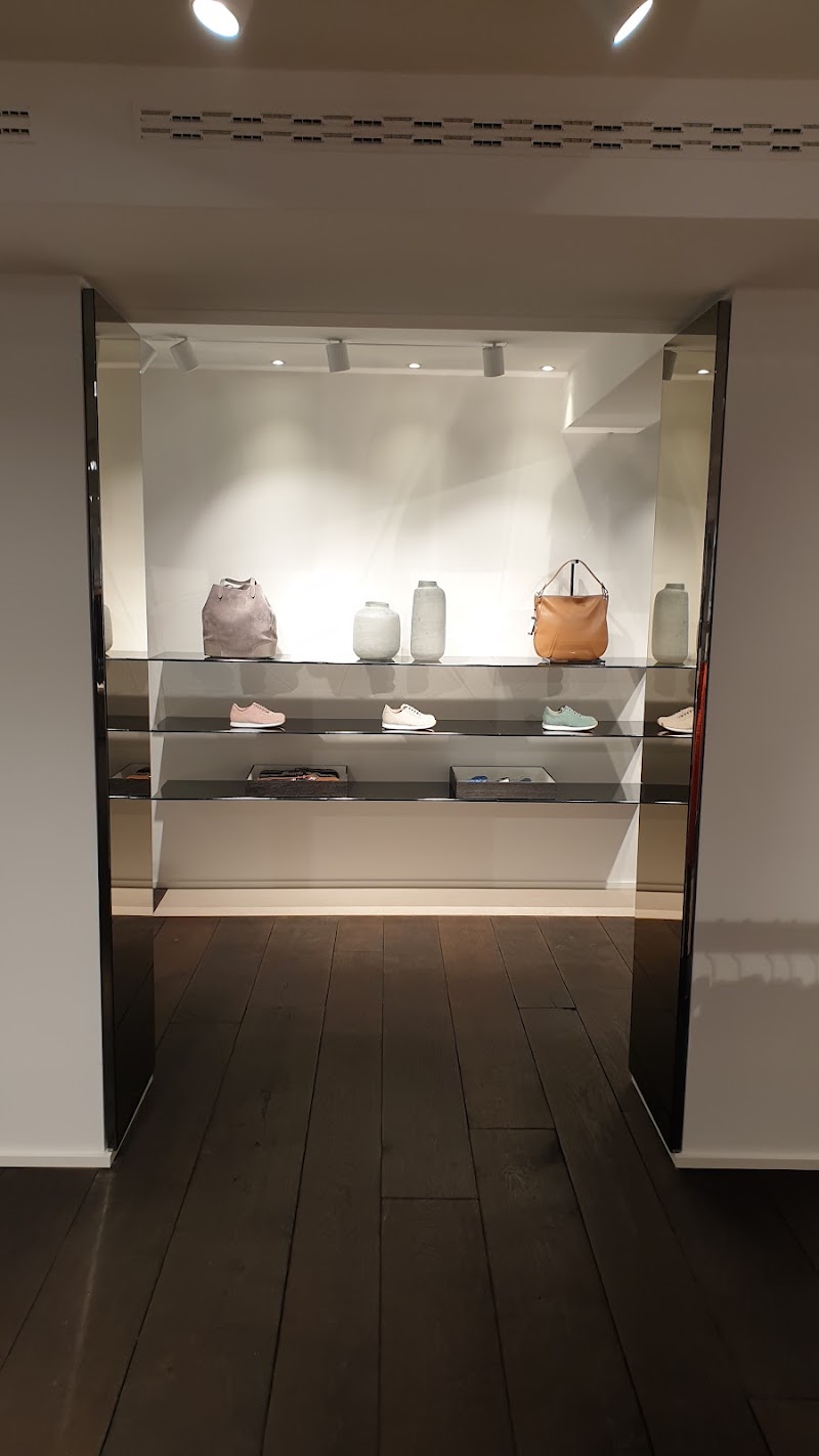 windsor. Store Frankfurt - windsor. Store Frankfurt, Hochstraße 53, 60313 Frankfurt am Main-Innenstadt I, Germany