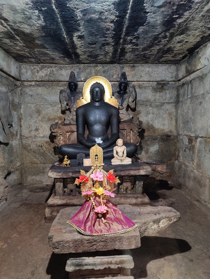 Brahmayaksha Jaina stambha - Brahmayaksha Jaina stambha, VJ9M+7FJ, Kambadahalli, Karnataka 571802, India