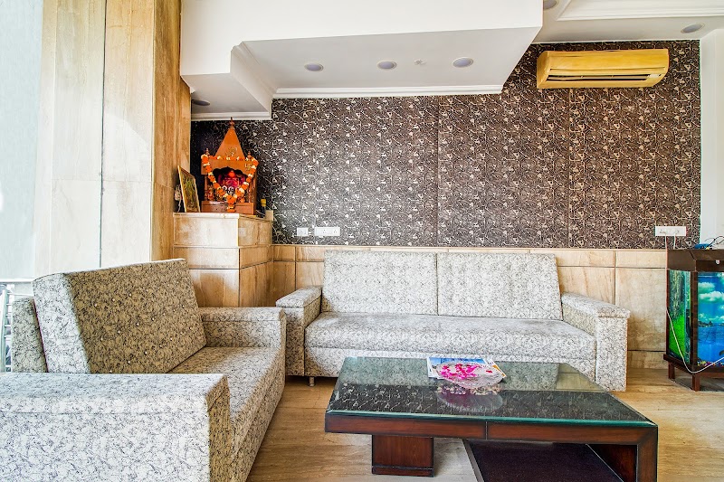 FabHotel Delhi Heart - FabHotel Delhi Heart Plot No.3738, New Delhi Railway Station, Near Gate No 1 Opposite Sheila Cinema, Ratan Lal Market, Kaseru Walan, Paharganj, New Delhi, Delhi, 110055, India