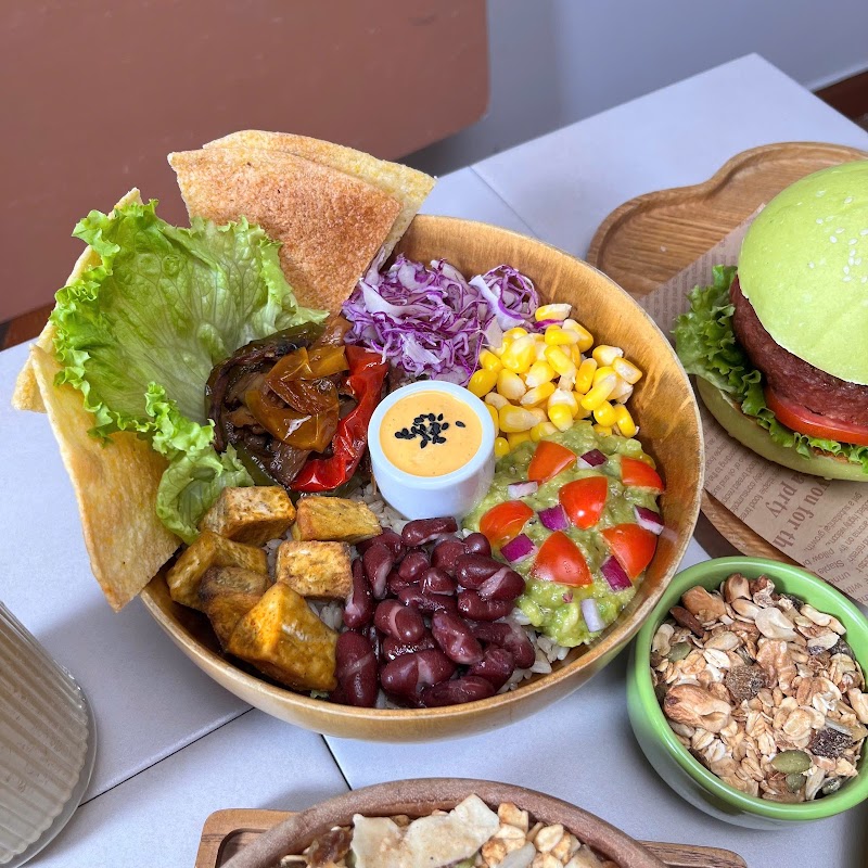 IVEGAN SUPERSHOP - IVEGAN SUPERSHOP Lô 31 An Thượng 4, Ngũ Hành Sơn, Đà Nẵng 550000, Vietnam