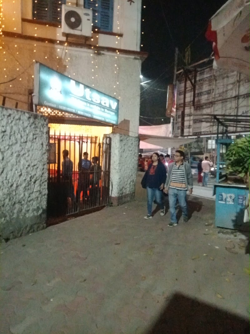 Deshpriya Park More - Deshpriya Park More 185-181, Sarat Bose Rd, Manoharpukur, Kalighat, Kolkata, West Bengal 700029, India