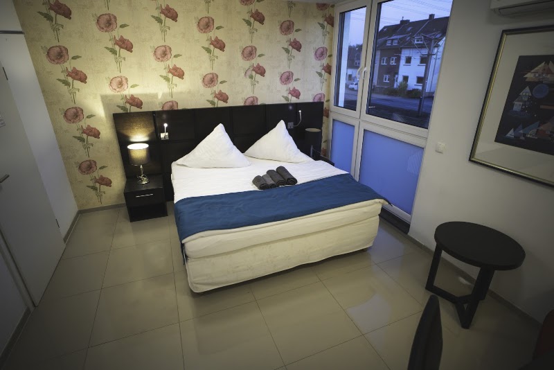 Lovely Studio Cologne West 1-16 - Lovely Studio Cologne West 1-16 Aachener Str. 1380, 50859 Köln-Lindenthal, Germany
