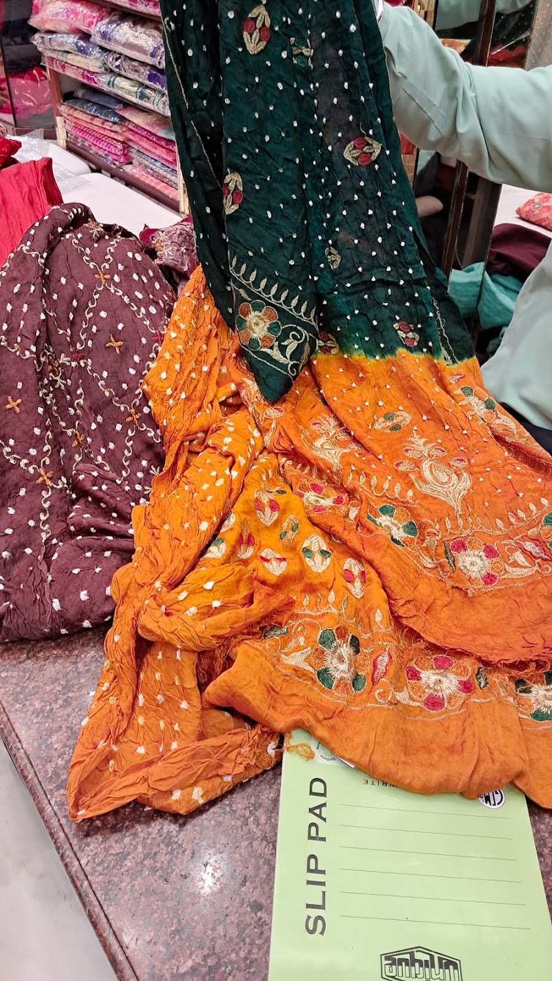 Roop Laxmi - Roop Laxmi 181, Johari Bazar Rd, Bapu Bazar, Pink City, Jaipur, Jaipur Nagar Nigam Area, Rajasthan 302003, India