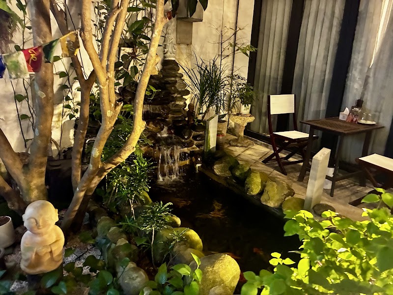 Chickpea Eatery: Mom's Kitchen - Da Nang Vegan & Vegetarian Restaurant - Chickpea Eatery: Mom's Kitchen - Da Nang Vegan & Vegetarian Restaurant 73-12 Trương Định, Sơn Trà, Đà Nẵng 550000, Vietnam