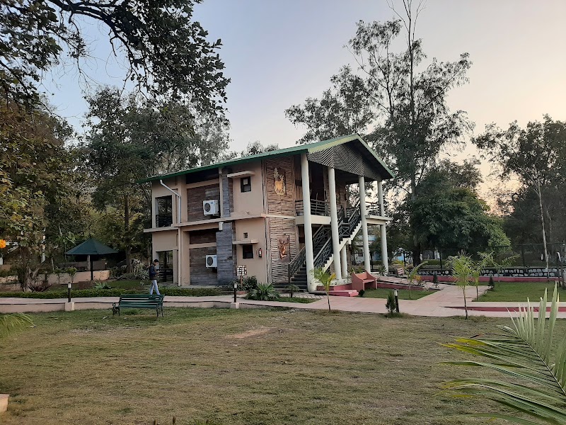 MPT Jungle Camp, Panna - MPT Jungle Camp, Panna, Panna Khajuraho Rd, near Ken River, Madla, Madhya Pradesh 488001, India