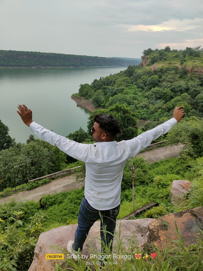 Gandhi Sagar dam boating point - Gandhi Sagar dam boating point, Boat Club, Its 3, km away from Dam, Water Boat spot, Gandhi Sagar, Madhya Pradesh 458118, India