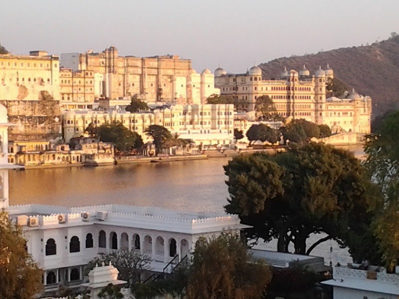 Aravali View Palace Udaipur - Aravali View Palace Udaipur 57, Hotel Aravali View palace, near Ambrai Road, ghat, Udaipur, Rajasthan 313004, India