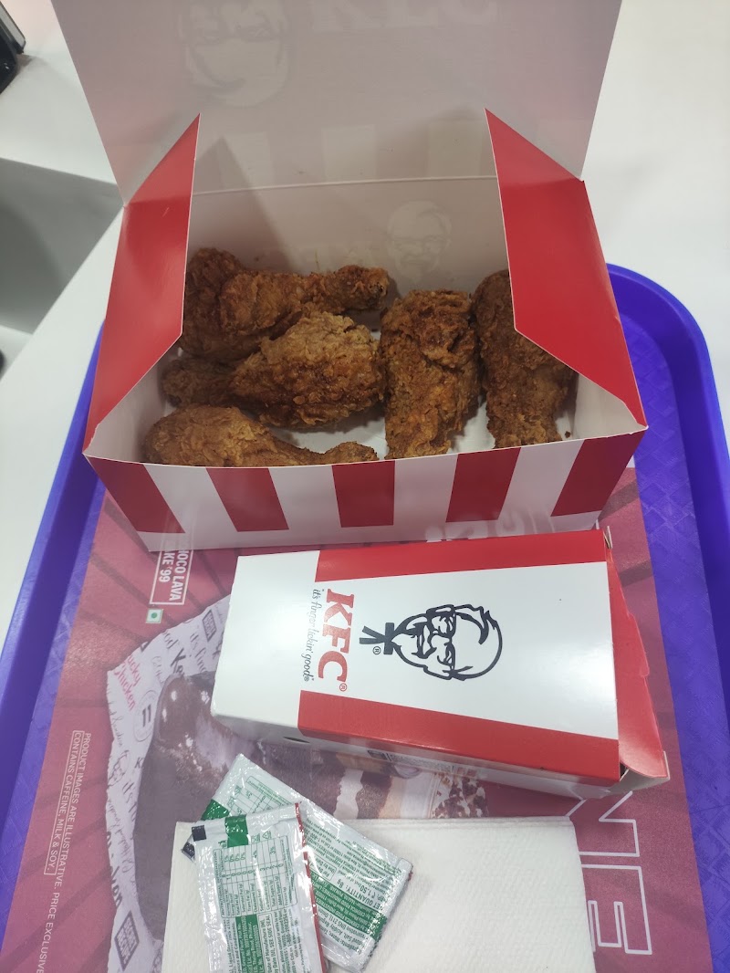 KFC - KFC No 2 & 3, 2nd Floor, JHV Mall, The Mall Rd, Cantonment, Varanasi, Uttar Pradesh 221002, India