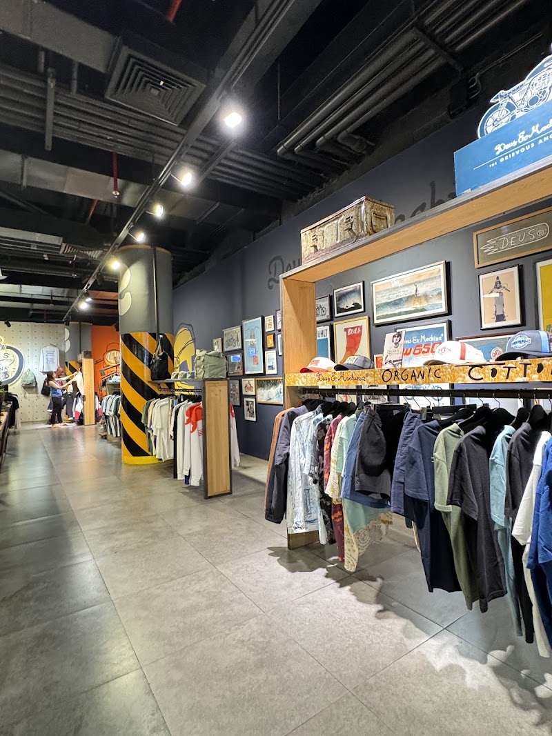 Deus Ex Machina - Kuta - Deus Ex Machina - Kuta, Kuta, Badung Regency, Bali 80361, Indonesia