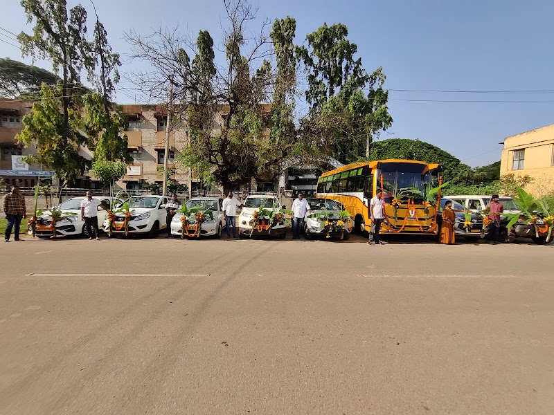 SLVT TRAVELS HOSPET - SLVT TRAVELS HOSPET, Chittawadigi Rd, Hosapete, Karnataka 583211, India