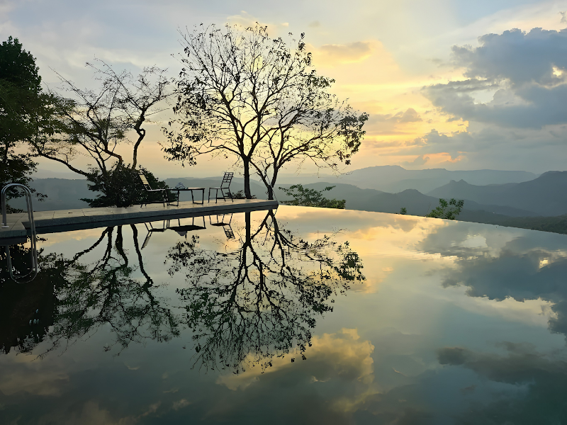 Haze and Kites Resort - Kondody Hotels - Haze and Kites Resort - Kondody Hotels Muthuvankudi - High range Dairy Road, Sengulam, PO, Munnar, Kerala 685565, India