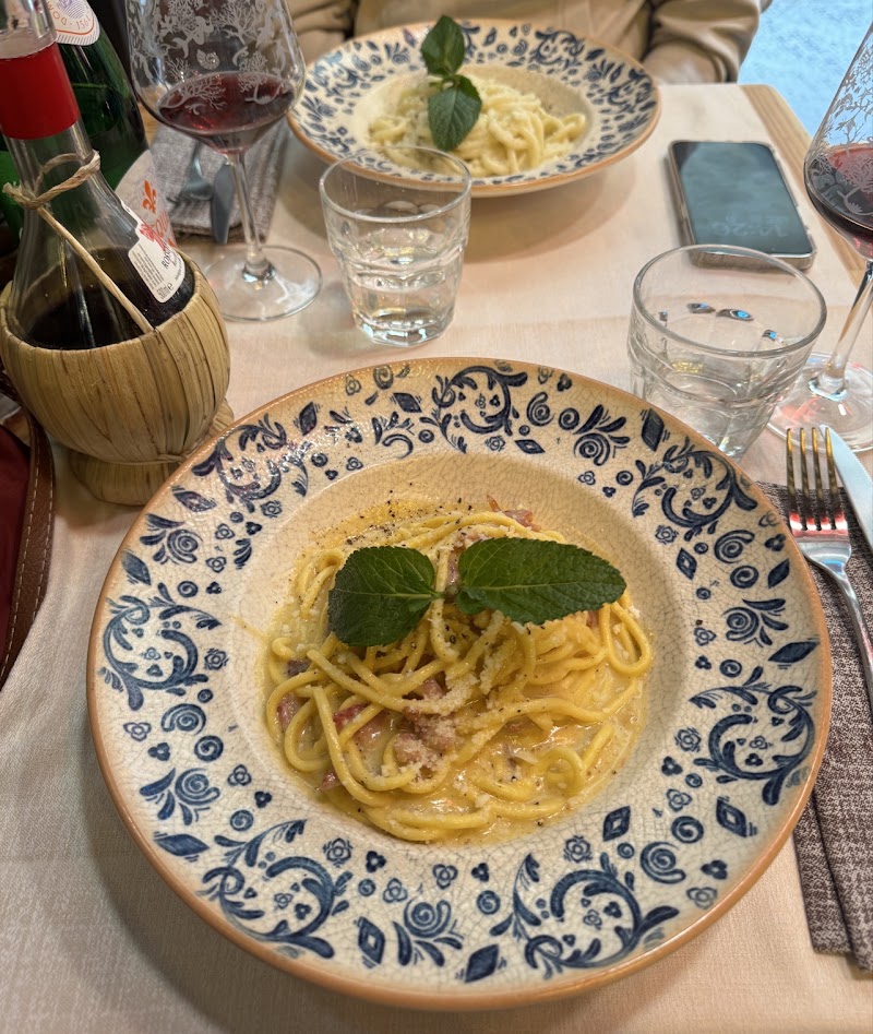 Cacio e pepe - Cacio e pepe Via dei Tavolini, 11r, 50122 Firenze FI, Italy