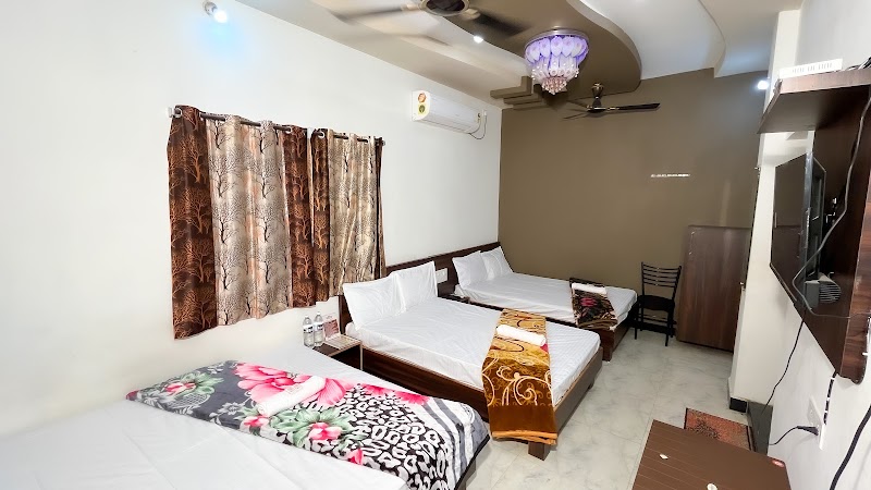 Hotel Rudraksh - Hotel Rudraksh, Rudraksh Parisar, 7/1, near Mahakal Lok Corridor Road, Ravi Shankar Nagar, Suraj Nagar, Ujjain, Madhya Pradesh 456001, India