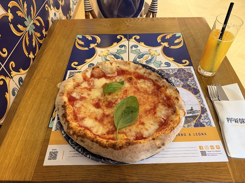 Ristorante Pizza Forum Roma- Forno a Legna - Ristorante Pizza Forum Roma- Forno a Legna Via di S. Giovanni in Laterano, 34-38, 00184 Roma RM, Italy