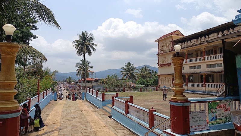 Sri Kalaseshwara Swaami Temple (Dakshina Kashi) - Sri Kalaseshwara Swaami Temple (Dakshina Kashi), Kalasa Main Rd, Kalasa, Karnataka 577124, India